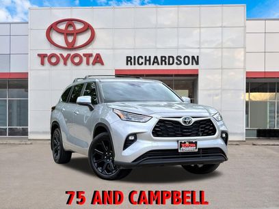 Used 2024 Toyota Highlander LE