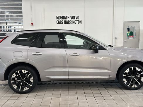 Used 2026 Volvo XC60 B5 Plus AWD/4WD image 4