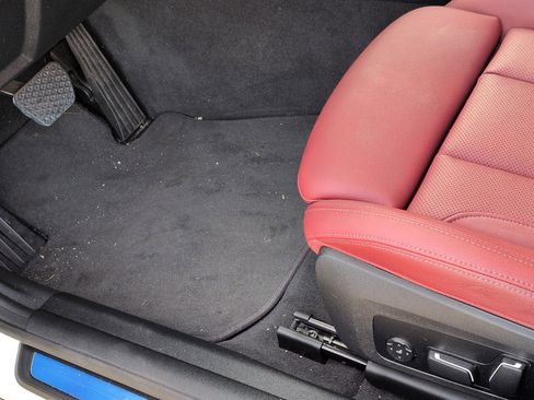 Certified 2024 BMW i4 eDrive35 w/ Premium Package image 17