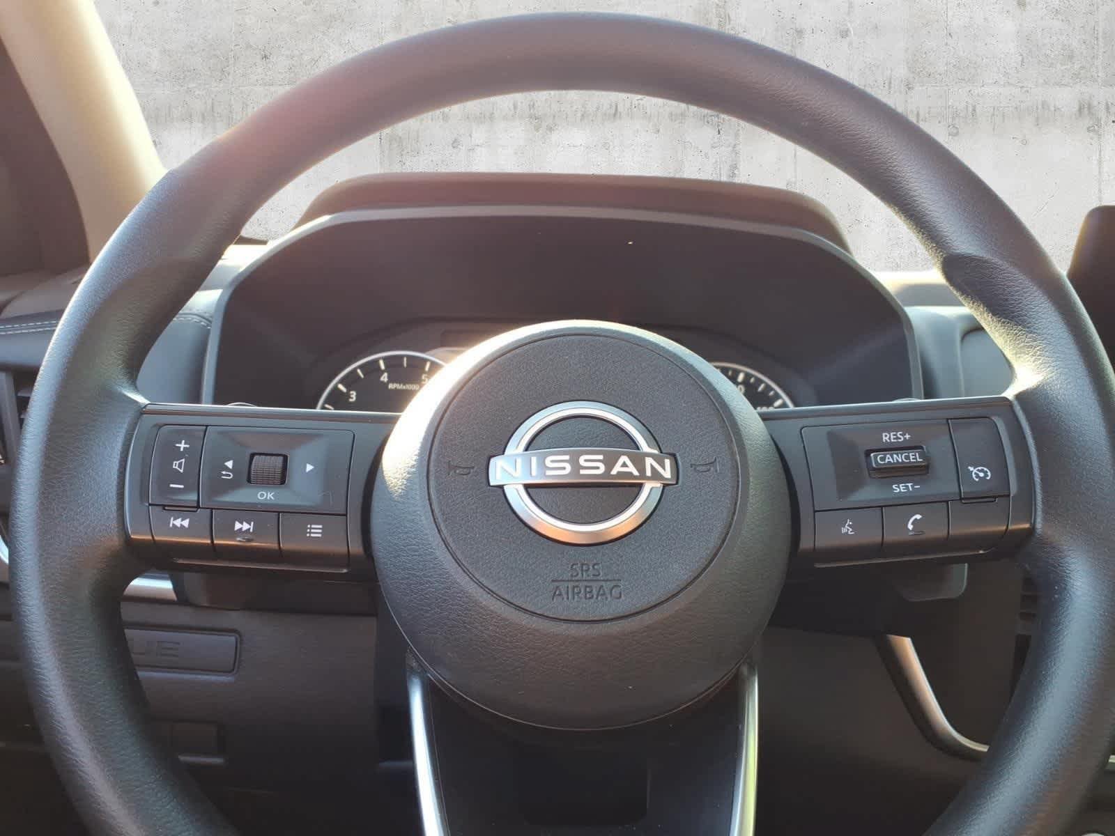 Used 2023 Nissan Rogue S AWD/4WD image 21