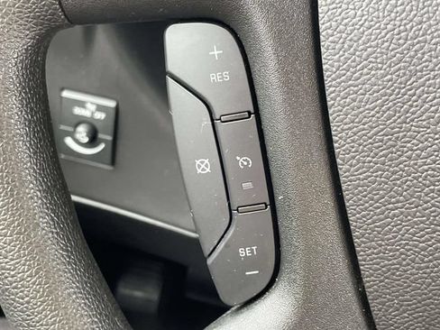 Used 2025 Chevrolet Express 2500 w/ Driver Convenience Package RWD image 21