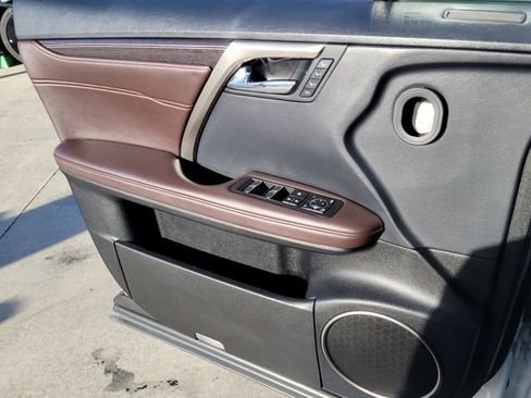 Used 2019 Lexus RX 350 AWD image 7