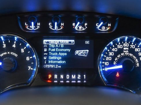 Used 2013 Ford F150 XLT w/ Mid Equipment Group image 17