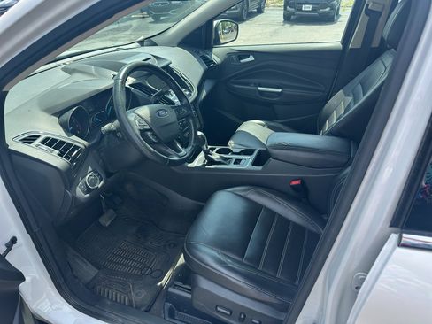 Used 2017 Ford Escape Titanium w/ Equipment Group 301A image 5