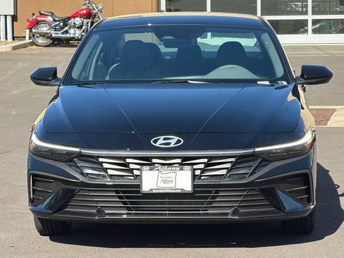 New 2026 Hyundai Elantra SE FWD image 6