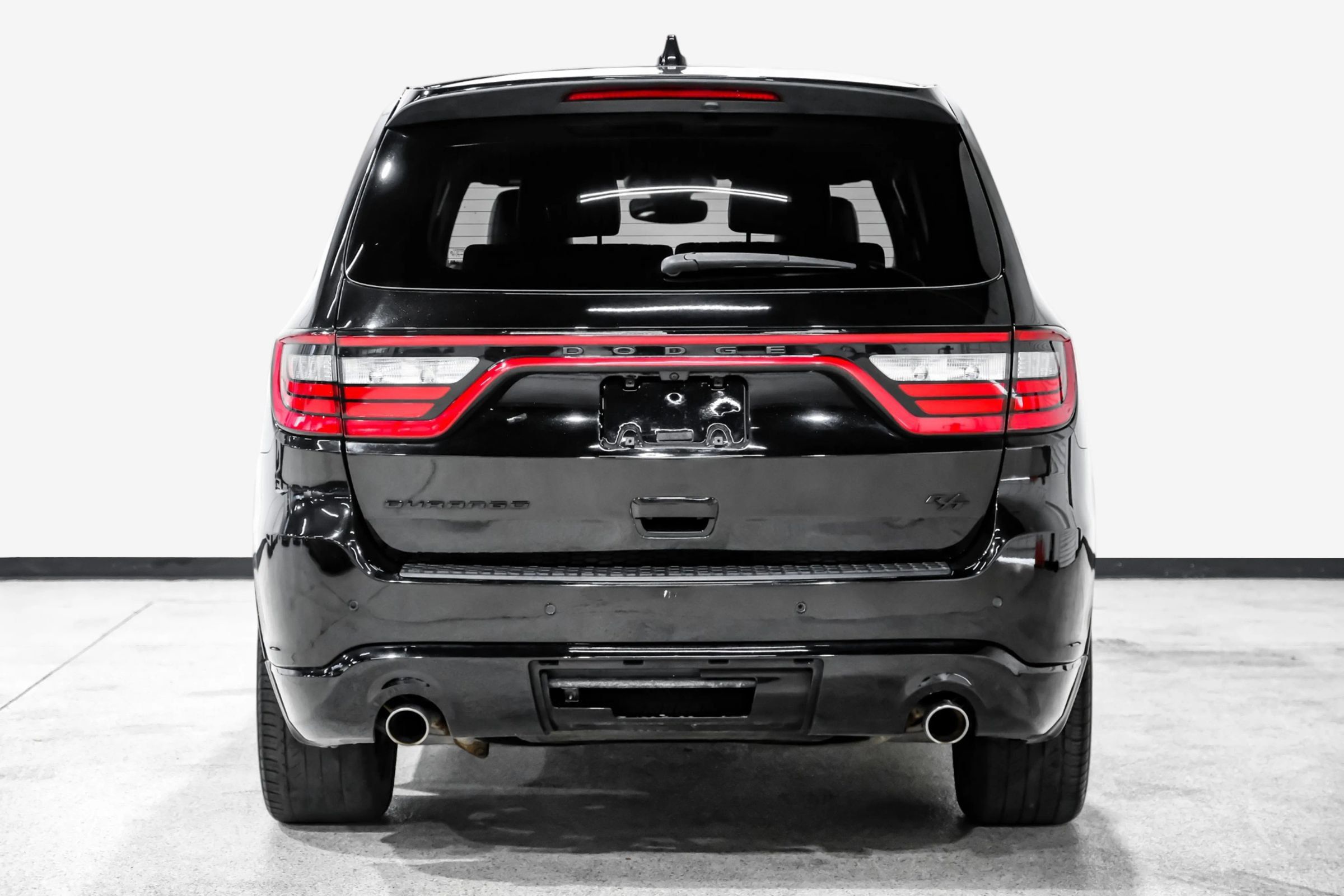 Used 2022 Dodge Durango R/T w/ Blacktop Package RWD image 7