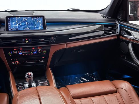Used 2017 BMW X5 M image 29