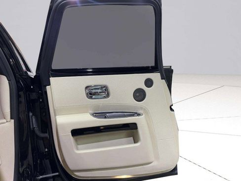 Used 2015 Rolls-Royce Ghost image 50