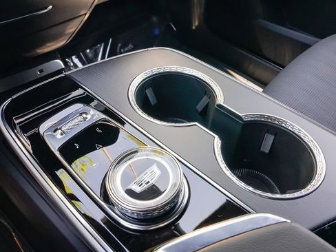 Used 2025 Cadillac Lyriq Sport image 21