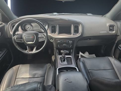 Used 2021 Dodge Charger SXT w/ Leather Interior Group RWD image 10
