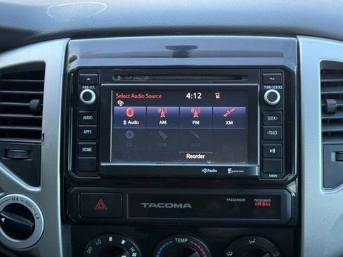 Used 2015 Toyota Tacoma 4x4 Double Cab w/ SR5 Package image 23