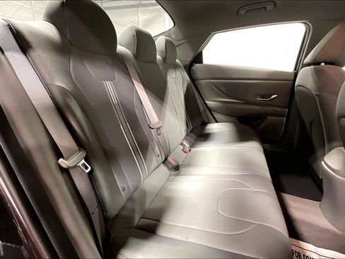 Used 2023 Hyundai Elantra SEL w/ Convenience Package FWD image 31