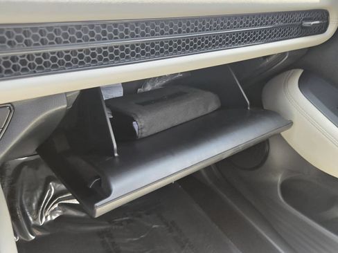 Certified 2025 Honda HR-V LX image 21