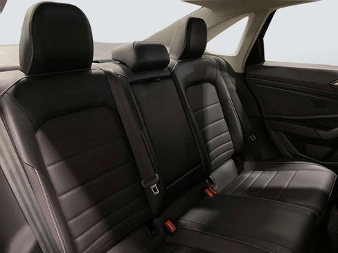 Used 2024 Volkswagen Jetta SE FWD image 32