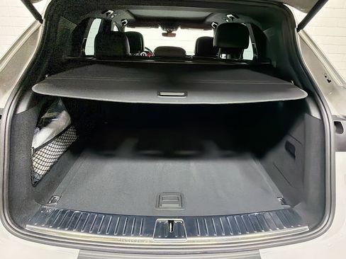Certified 2024 Porsche Cayenne AWD/4WD image 13