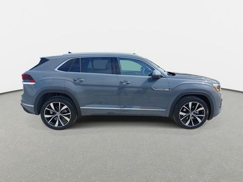 New 2026 Volkswagen Atlas Cross Sport SEL Premium R-Line AWD/4WD image 4
