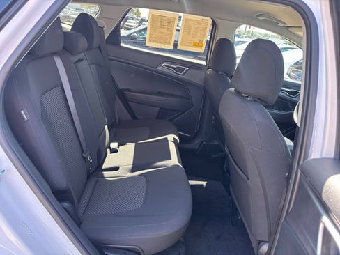 Used 2025 Kia Sportage LX FWD image 24