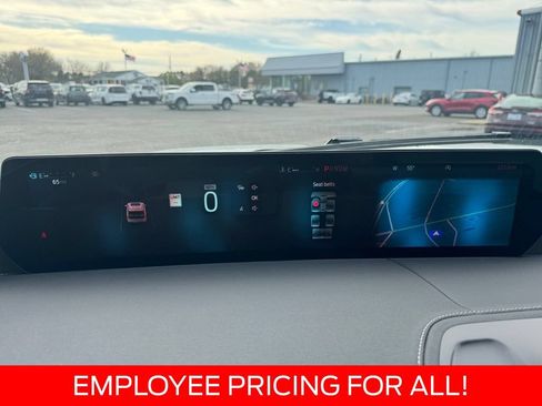 New 2026 Ford Expedition Max Platinum w/ Platinum Ultimate Package AWD/4WD image 25