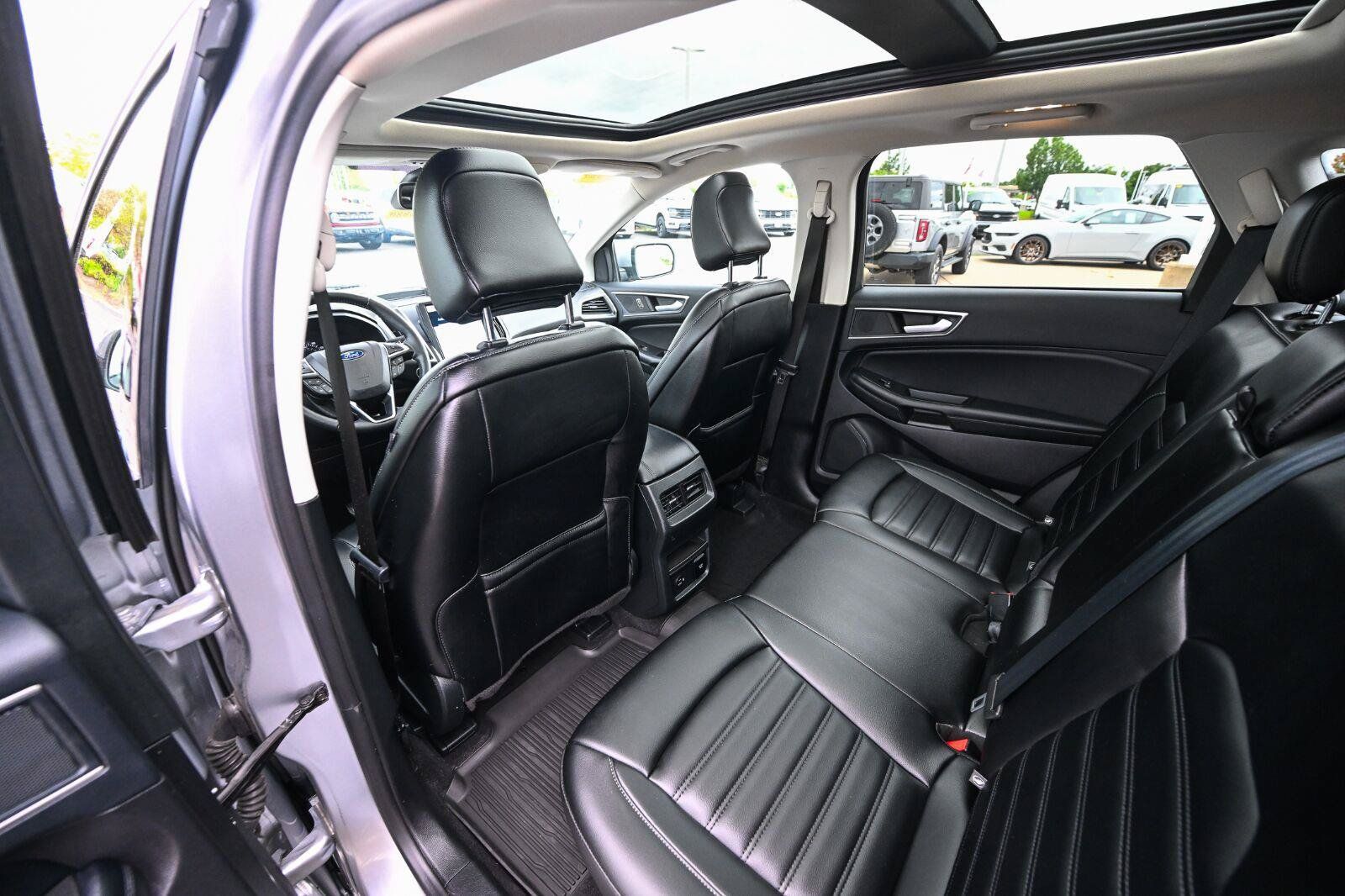Used 2022 Ford Edge SEL w/ Convenience Package AWD/4WD image 23