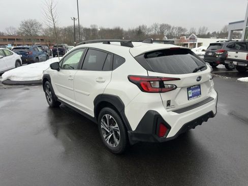 Used 2024 Subaru Crosstrek 2.0i Premium image 8
