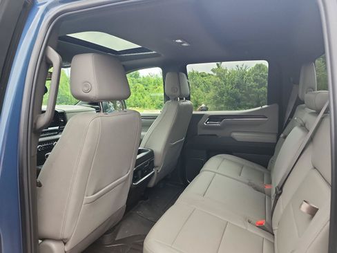 Certified 2024 GMC Sierra 1500 SLT w/ SLT Premium Package AWD/4WD image 13