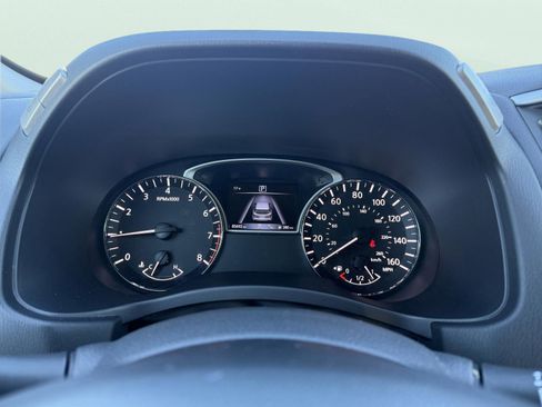 Used 2019 Nissan Pathfinder SL image 25