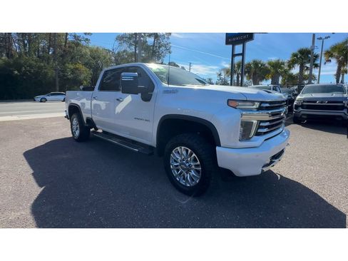 Used 2023 Chevrolet Silverado 2500 High Country w/ Technology Package image 4