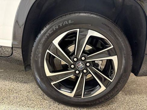 Used 2025 Buick Enclave Sport Touring image 27