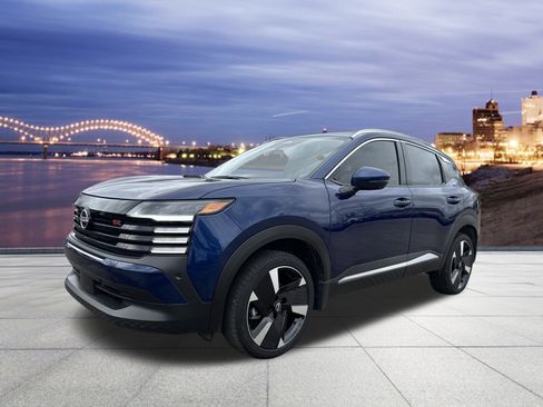 Used 2025 Nissan Kicks SR image 1