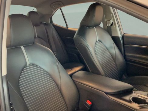 Certified 2021 Toyota Camry SE FWD image 31