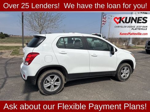 Used 2018 Chevrolet Trax LS AWD/4WD image 6