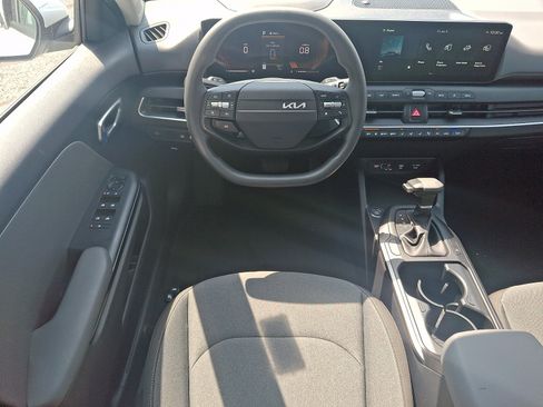 New 2026 Kia K4 FWD image 7