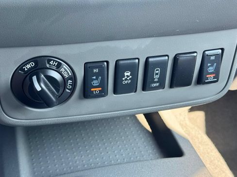 Used 2021 Nissan Frontier SV AWD/4WD image 22