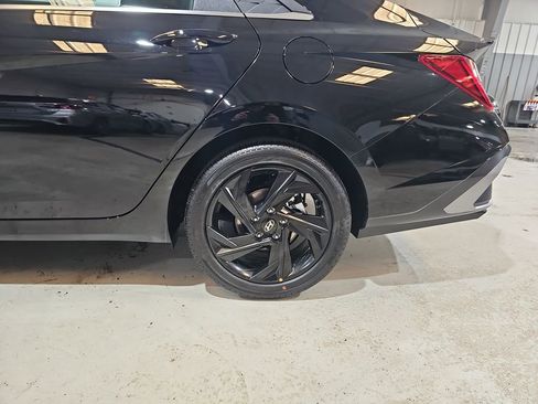 New 2026 Hyundai Elantra SEL Sport Premium FWD image 32