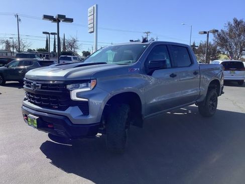 Used 2023 Chevrolet Silverado 1500 LT Trail Boss image 5