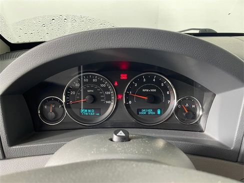 Used 2007 Jeep Grand Cherokee Laredo w/ Cargo Convenience Group image 5