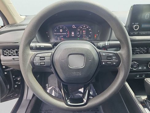 Certified 2025 Honda Accord LX image 23
