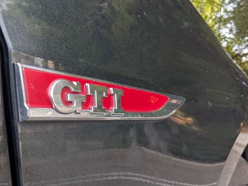 Used 2017 Volkswagen GTI Sport image 18