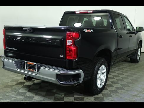 Used 2022 Chevrolet Silverado 1500 LT w/ Protection Package image 2