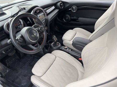 Used 2020 MINI Cooper S image 19