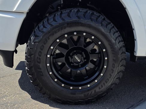 Used 2022 RAM 1500 Laramie w/ Sport Appearance Package AWD/4WD image 9