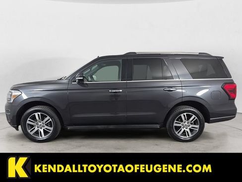 Used 2024 Ford Expedition Limited AWD/4WD image 2