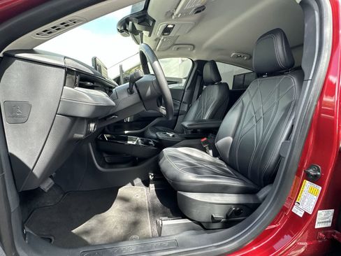 Used 2022 Ford Mustang Mach-E Select image 3