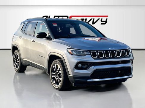Used 2023 Jeep Compass Limited image 1