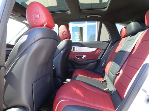 Used 2021 Mercedes-Benz GLC 300 4MATIC image 18