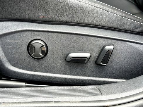 Certified 2024 Volkswagen Jetta SE FWD image 13