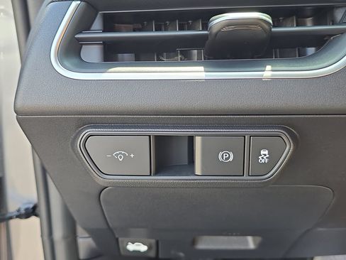 New 2026 Kia K4 FWD image 27