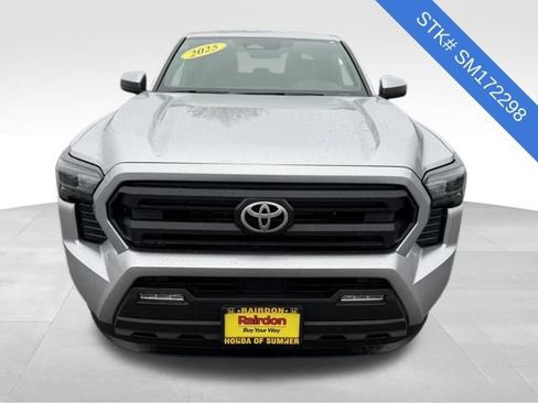 Used 2025 Toyota Tacoma SR5 image 2