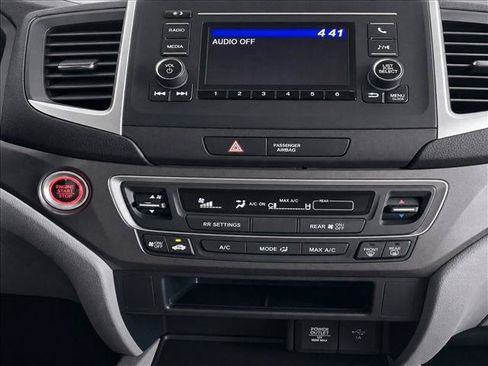 Used 2019 Honda Pilot LX image 20