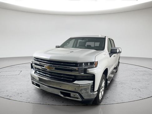Used 2020 Chevrolet Silverado 1500 LTZ w/ LTZ Plus Package AWD/4WD image 11